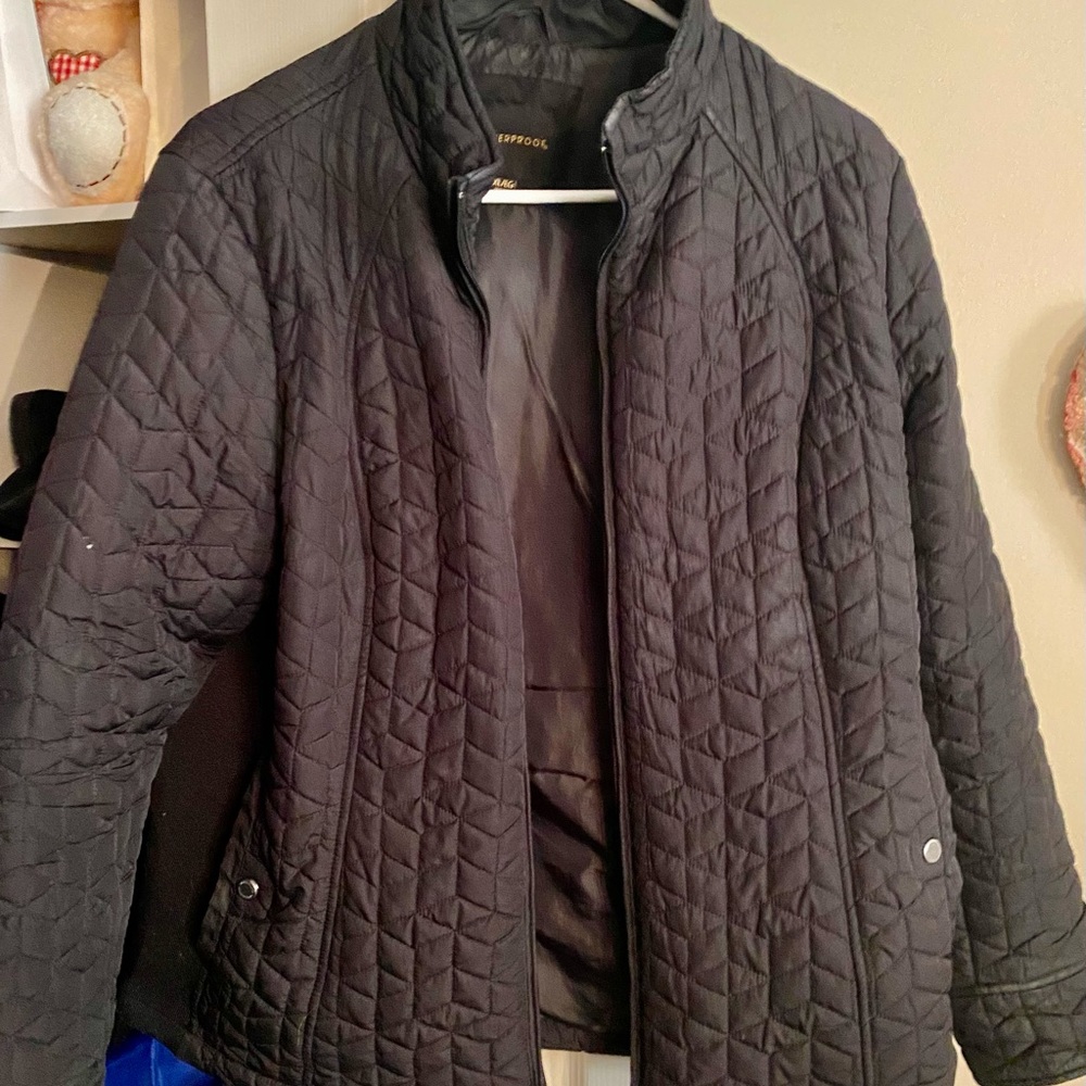 Women’s Weatherproof XL jacket. Lightweight but keeps you warm!